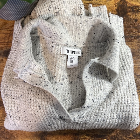 Collared Pullover - Picture 4 of 4